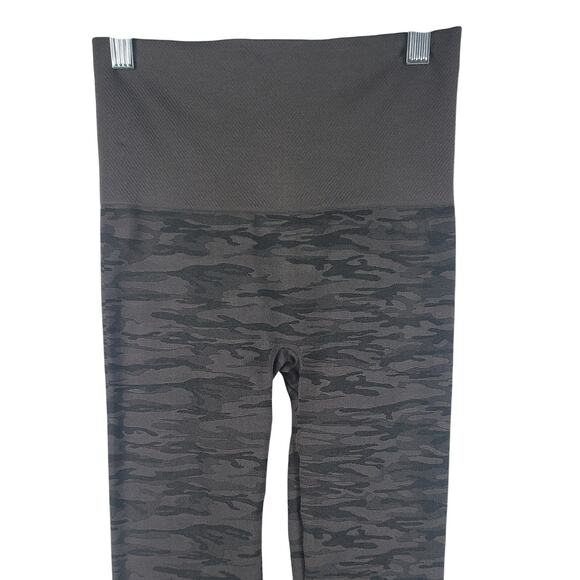 Spanx Assets Women's Camouflage Athletic Hiking Working Out Leggings S - Picture 2 of 6